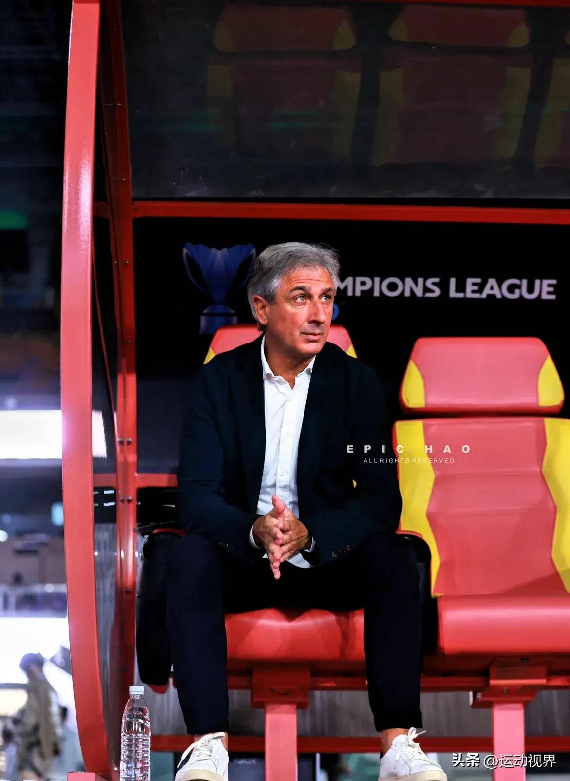 茵场到教练, 队主教练的 茵场到教练, 队主教练的