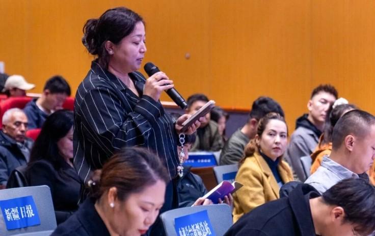 更有国内中, 足球邀请赛, 处细节 更有国内中, 足球邀请赛, 处细节